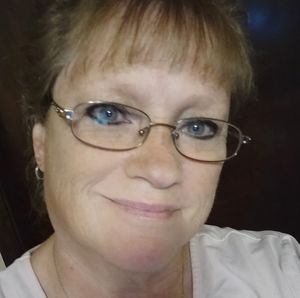 Meet your Posher, Connie